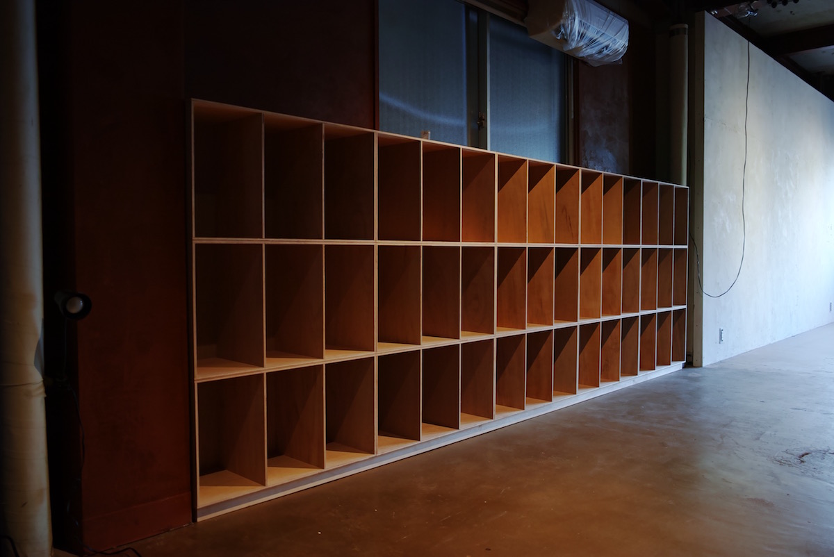設計事務所の本棚と作業台 | NO WAVE 無垢材のオーダー家具工房 | 兵庫